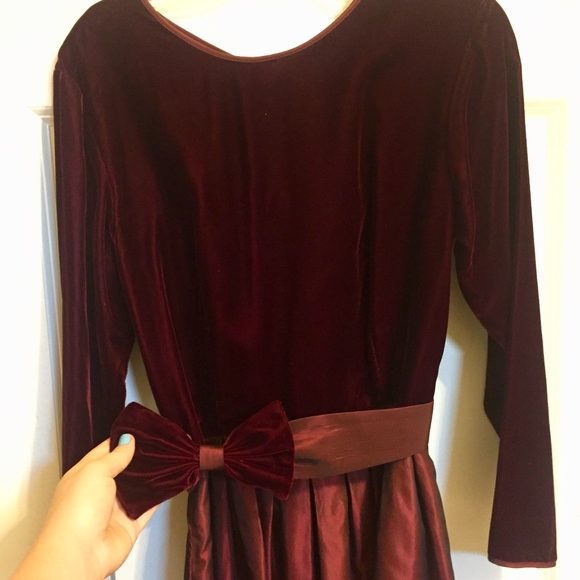 Vintage Red Velvet Dress - Picture 2 of 5